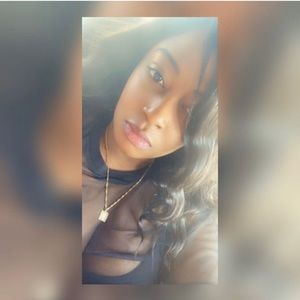 Meet your Posher, Shana